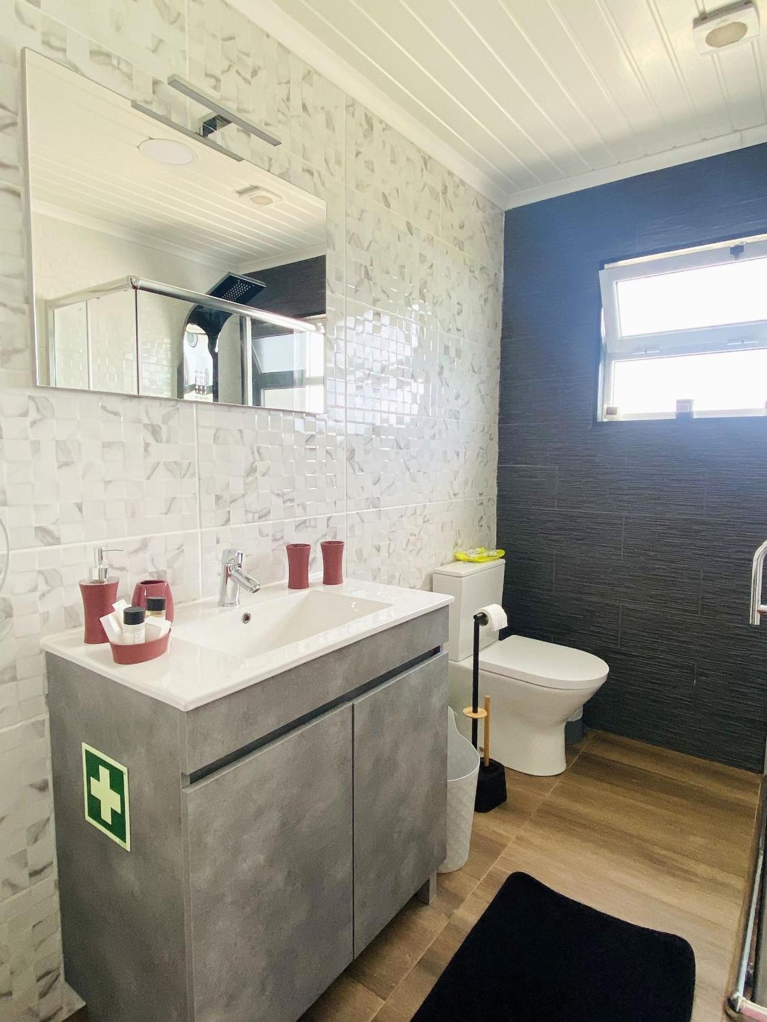 Casa Da Fonte - Alojamento Local Com Jacuzzi Nordeste  Dış mekan fotoğraf